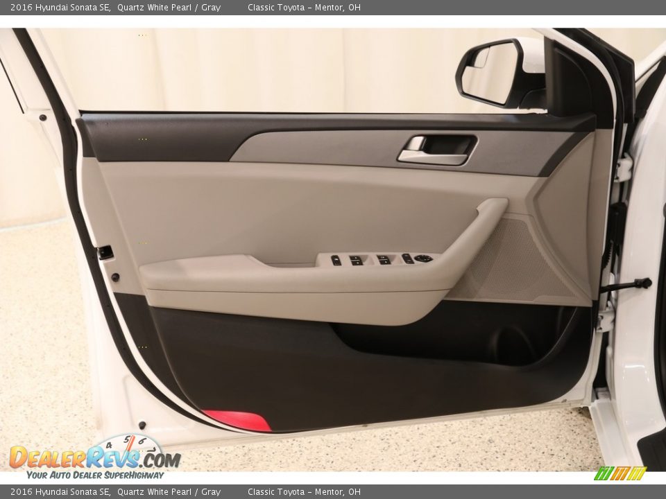 2016 Hyundai Sonata SE Quartz White Pearl / Gray Photo #4