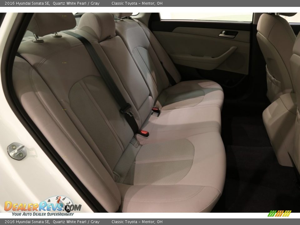 2016 Hyundai Sonata SE Quartz White Pearl / Gray Photo #17