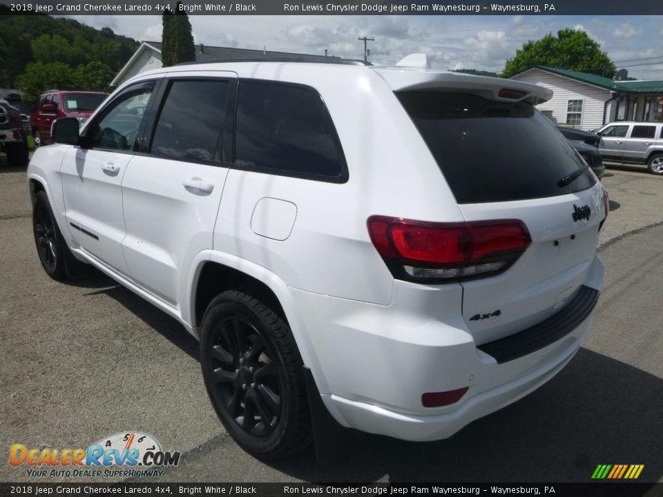 2018 Jeep Grand Cherokee Laredo 4x4 Bright White / Black Photo #3