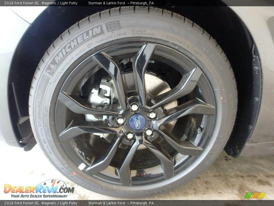 2019 Ford Fusion SE Magnetic / Light Putty Photo #6