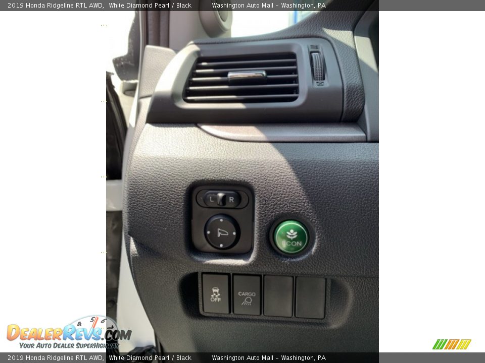 2019 Honda Ridgeline RTL AWD White Diamond Pearl / Black Photo #12