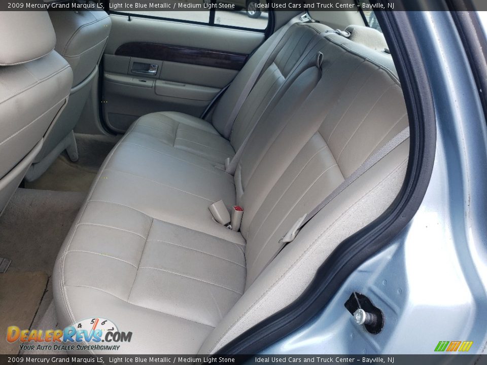 2009 Mercury Grand Marquis LS Light Ice Blue Metallic / Medium Light Stone Photo #14