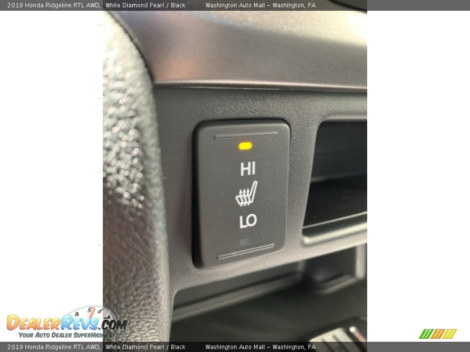 2019 Honda Ridgeline RTL AWD White Diamond Pearl / Black Photo #35