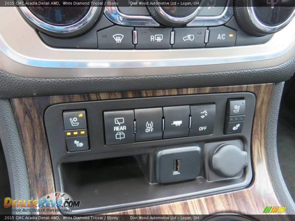 2015 GMC Acadia Denali AWD White Diamond Tricoat / Ebony Photo #30