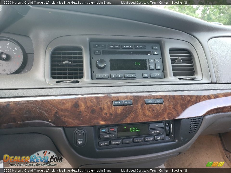 2009 Mercury Grand Marquis LS Light Ice Blue Metallic / Medium Light Stone Photo #20