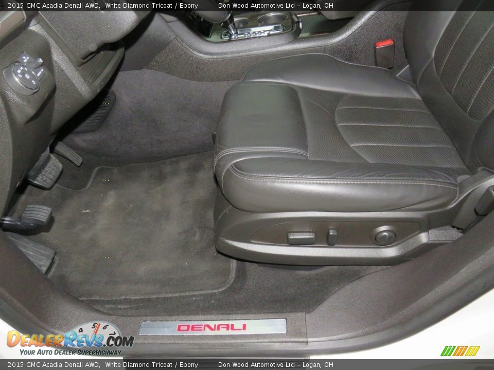 2015 GMC Acadia Denali AWD White Diamond Tricoat / Ebony Photo #33