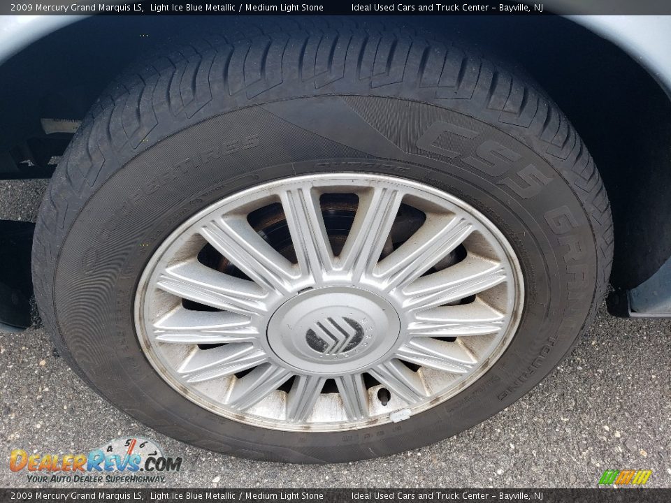 2009 Mercury Grand Marquis LS Light Ice Blue Metallic / Medium Light Stone Photo #22