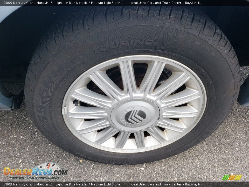 2009 Mercury Grand Marquis LS Light Ice Blue Metallic / Medium Light Stone Photo #24