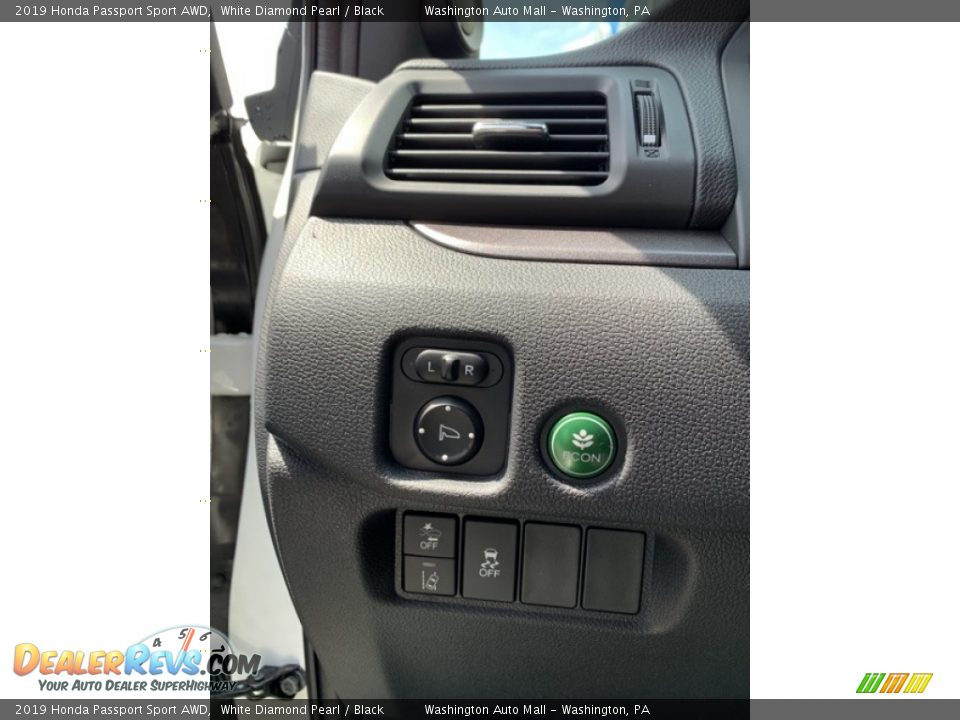 2019 Honda Passport Sport AWD White Diamond Pearl / Black Photo #12
