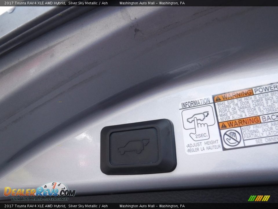2017 Toyota RAV4 XLE AWD Hybrid Silver Sky Metallic / Ash Photo #27