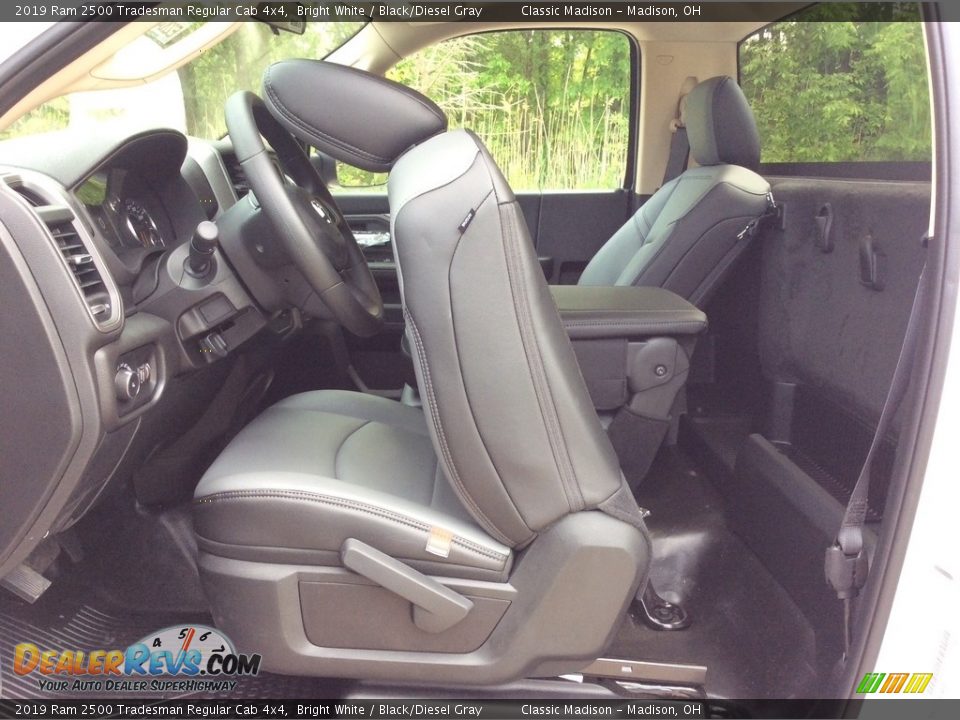 2019 Ram 2500 Tradesman Regular Cab 4x4 Bright White / Black/Diesel Gray Photo #11