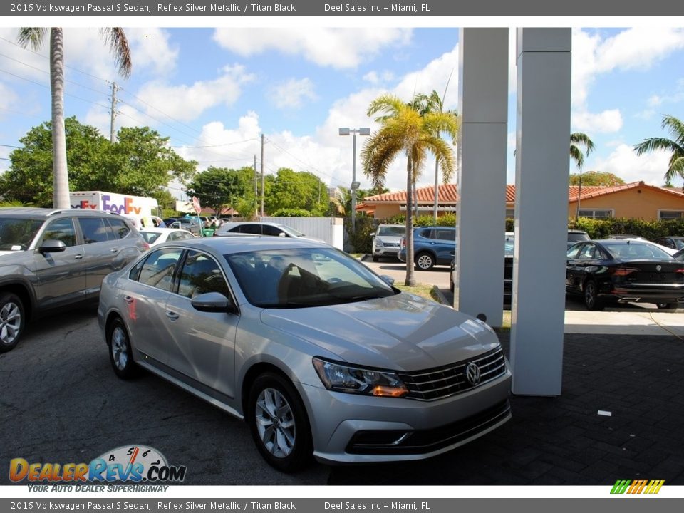 2016 Volkswagen Passat S Sedan Reflex Silver Metallic / Titan Black Photo #1