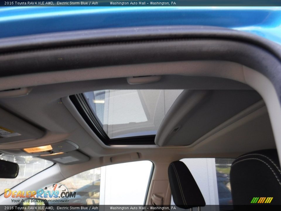 2016 Toyota RAV4 XLE AWD Electric Storm Blue / Ash Photo #12