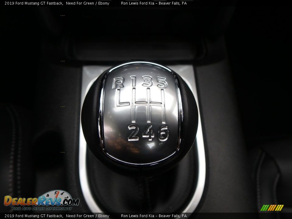 2019 Ford Mustang GT Fastback Shifter Photo #19