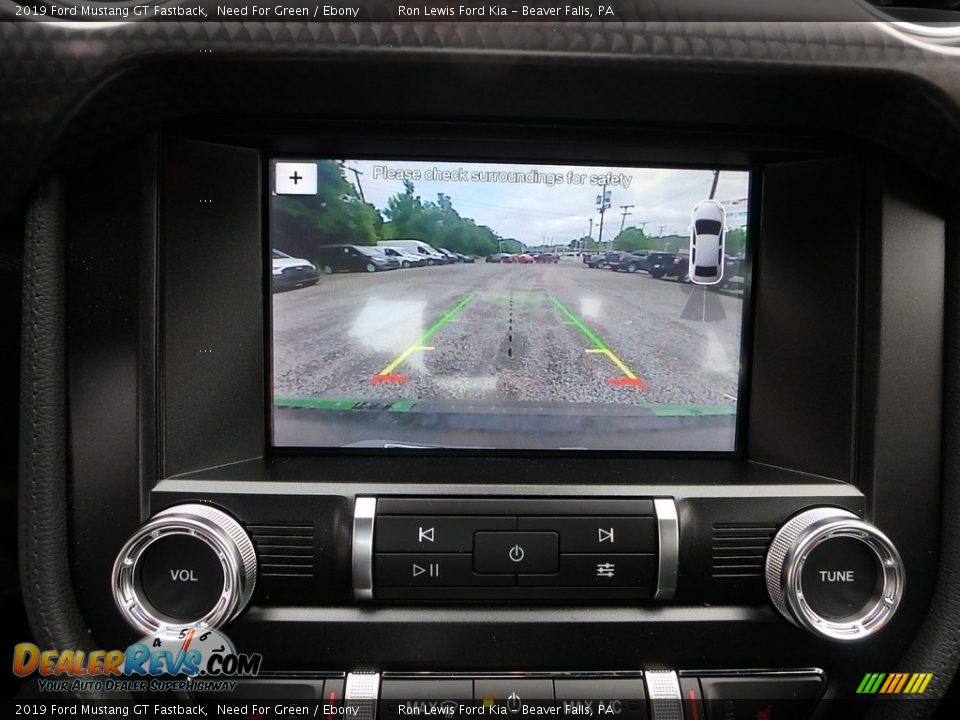 Controls of 2019 Ford Mustang GT Fastback Photo #20