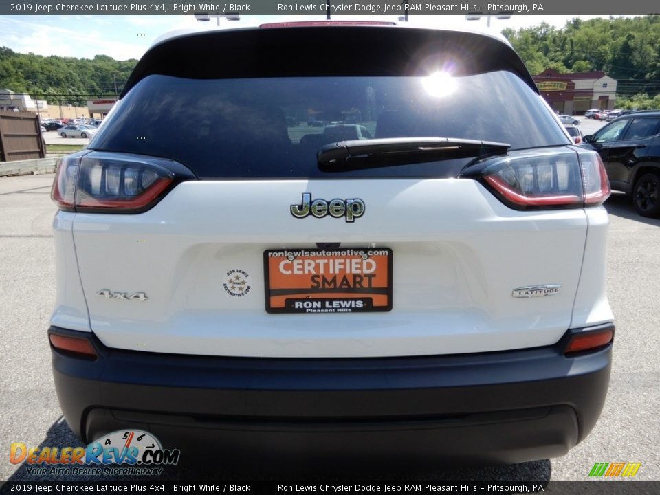 2019 Jeep Cherokee Latitude Plus 4x4 Bright White / Black Photo #4