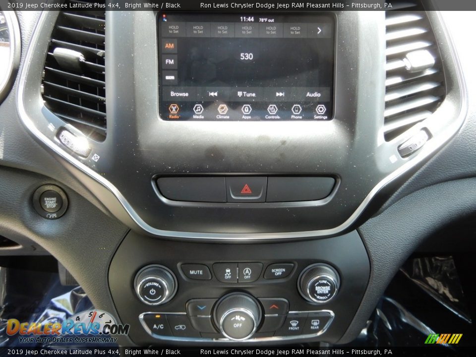 2019 Jeep Cherokee Latitude Plus 4x4 Bright White / Black Photo #19