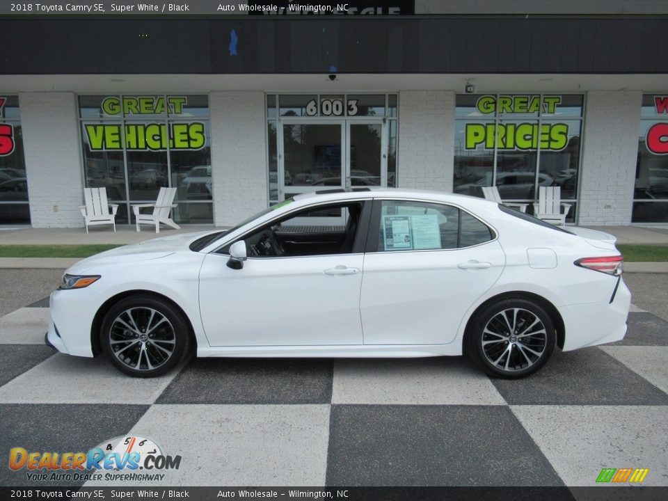 2018 Toyota Camry SE Super White / Black Photo #1