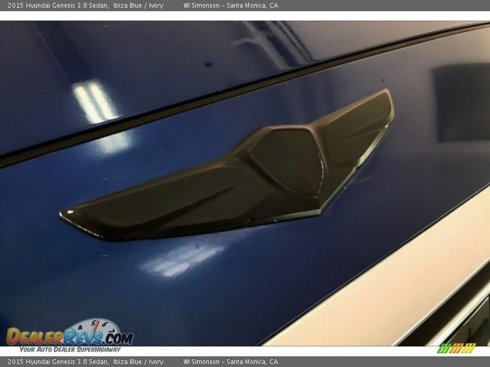 2015 Hyundai Genesis 3.8 Sedan Ibiza Blue / Ivory Photo #33