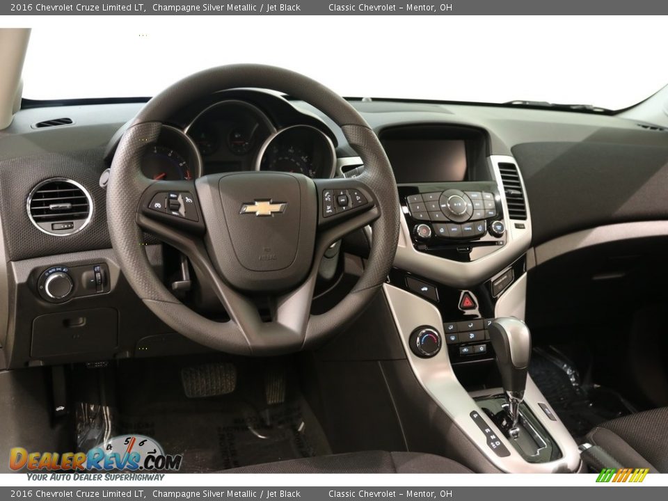 2016 Chevrolet Cruze Limited LT Champagne Silver Metallic / Jet Black Photo #6