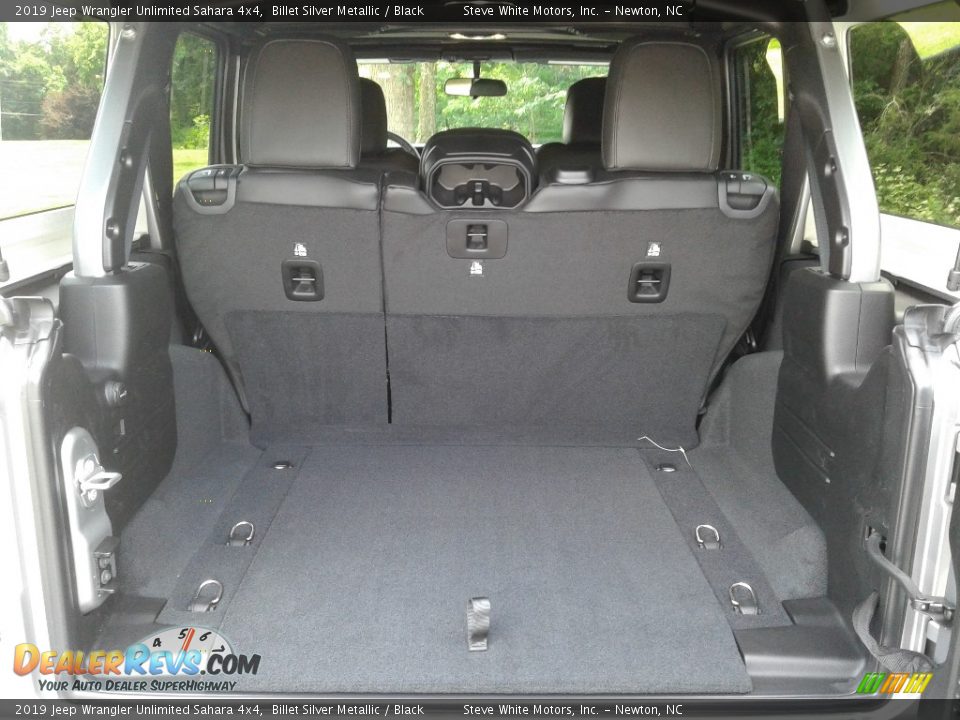 2019 Jeep Wrangler Unlimited Sahara 4x4 Billet Silver Metallic / Black Photo #12