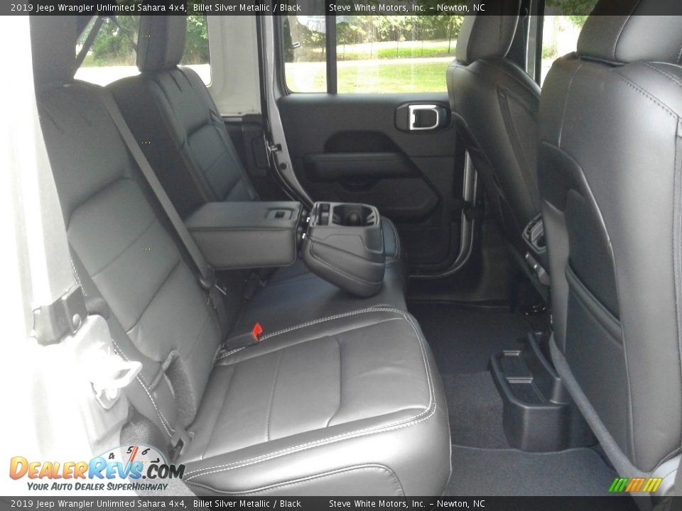 2019 Jeep Wrangler Unlimited Sahara 4x4 Billet Silver Metallic / Black Photo #14