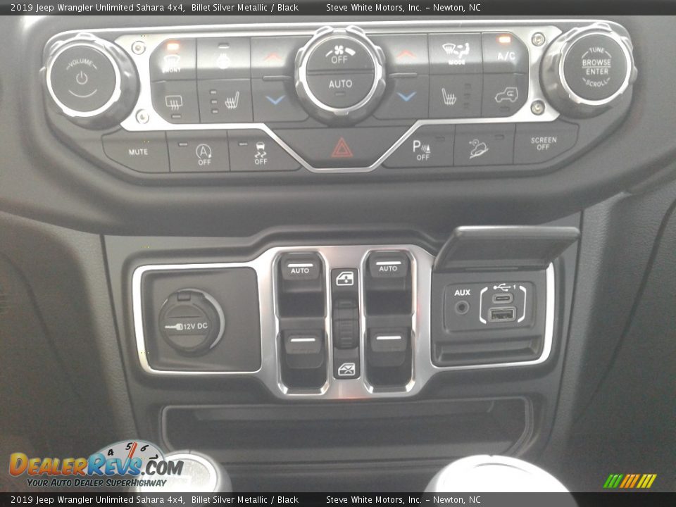 2019 Jeep Wrangler Unlimited Sahara 4x4 Billet Silver Metallic / Black Photo #26