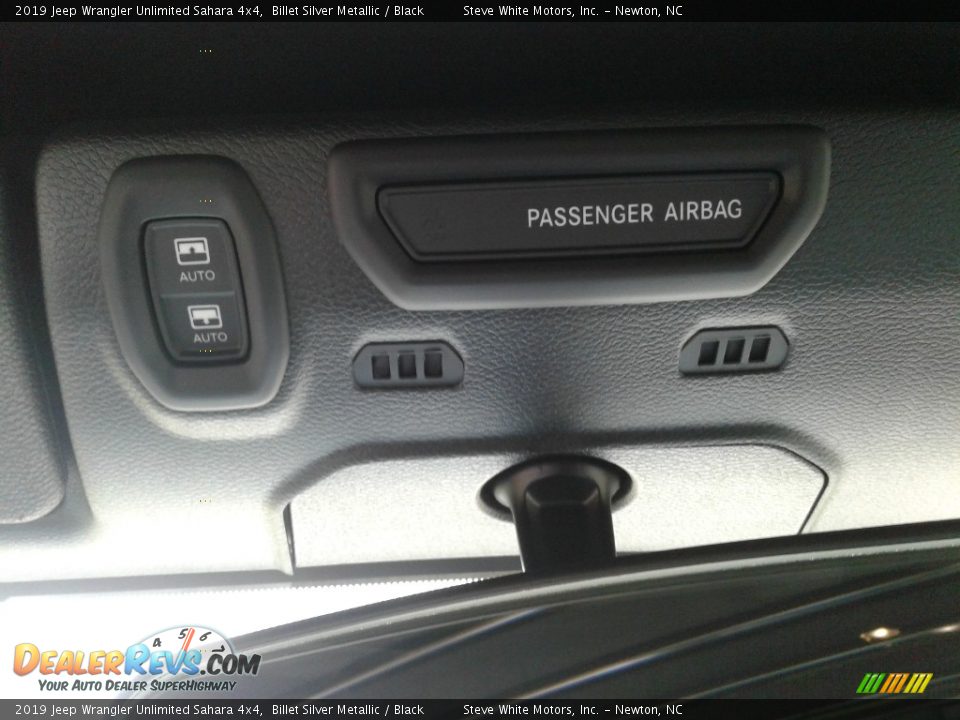 2019 Jeep Wrangler Unlimited Sahara 4x4 Billet Silver Metallic / Black Photo #29