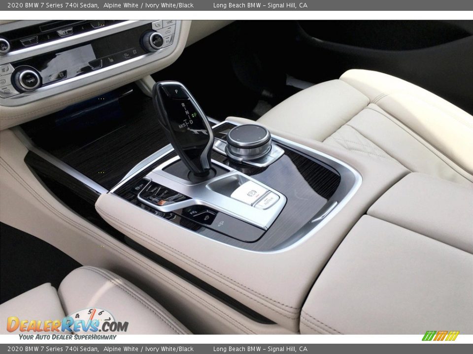 2020 BMW 7 Series 740i Sedan Alpine White / Ivory White/Black Photo #7