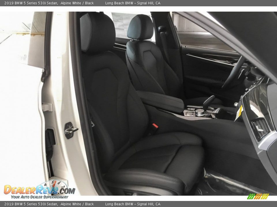 2019 BMW 5 Series 530i Sedan Alpine White / Black Photo #5