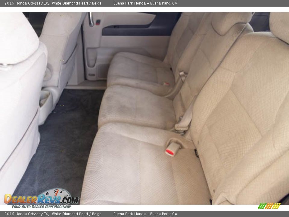 2016 Honda Odyssey EX White Diamond Pearl / Beige Photo #4