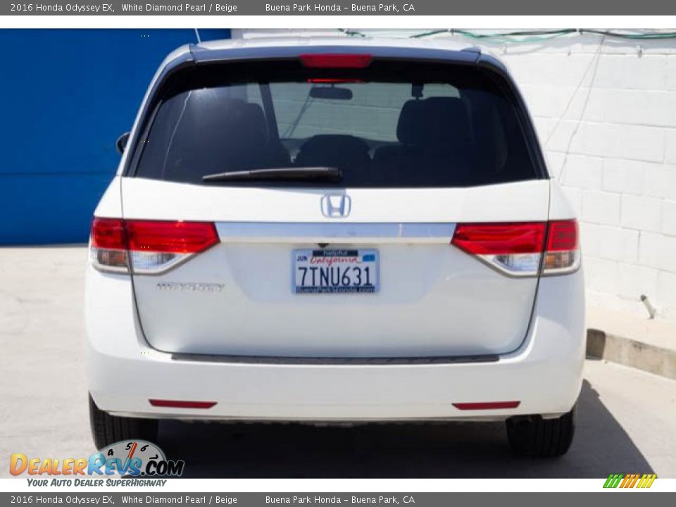 2016 Honda Odyssey EX White Diamond Pearl / Beige Photo #11
