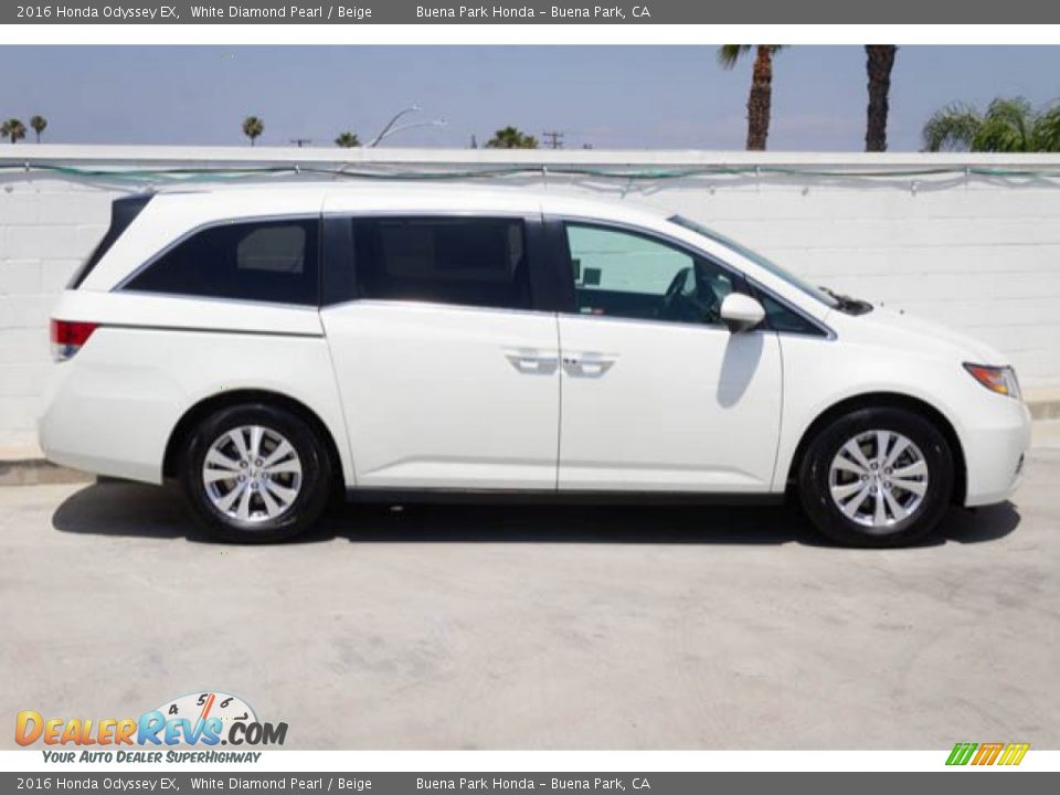 2016 Honda Odyssey EX White Diamond Pearl / Beige Photo #14
