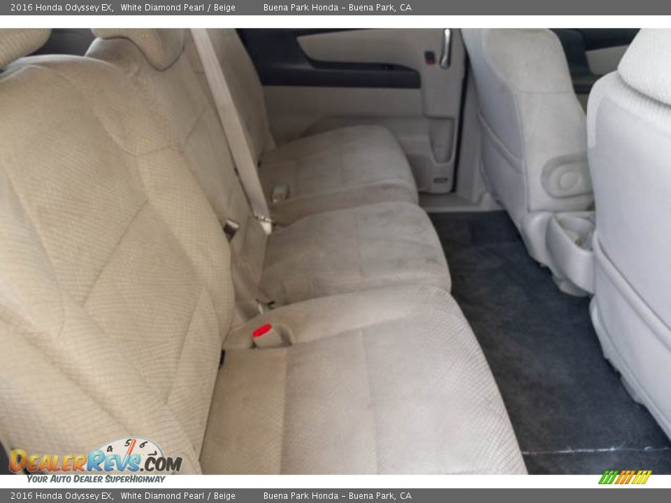 2016 Honda Odyssey EX White Diamond Pearl / Beige Photo #22