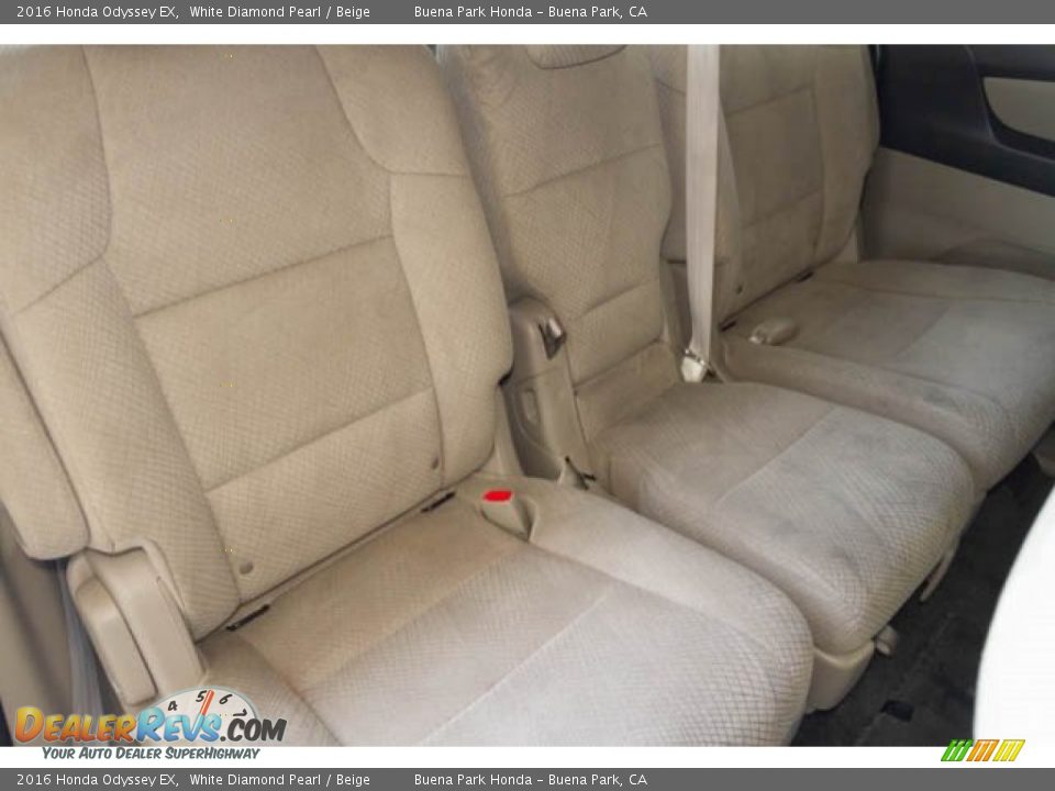 2016 Honda Odyssey EX White Diamond Pearl / Beige Photo #23