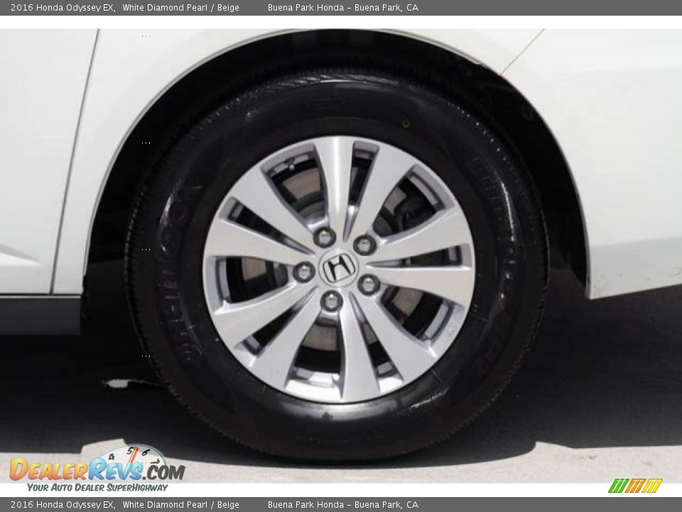 2016 Honda Odyssey EX White Diamond Pearl / Beige Photo #35