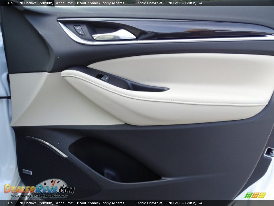 2019 Buick Enclave Premium White Frost Tricoat / Shale/Ebony Accents Photo #33