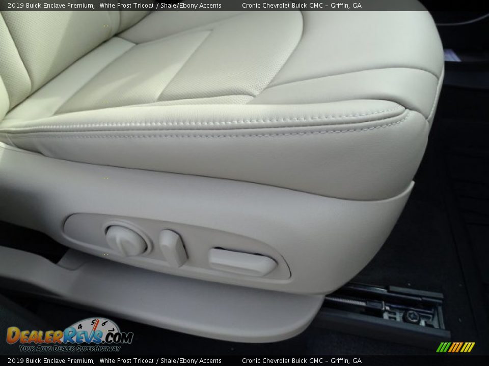 2019 Buick Enclave Premium White Frost Tricoat / Shale/Ebony Accents Photo #35