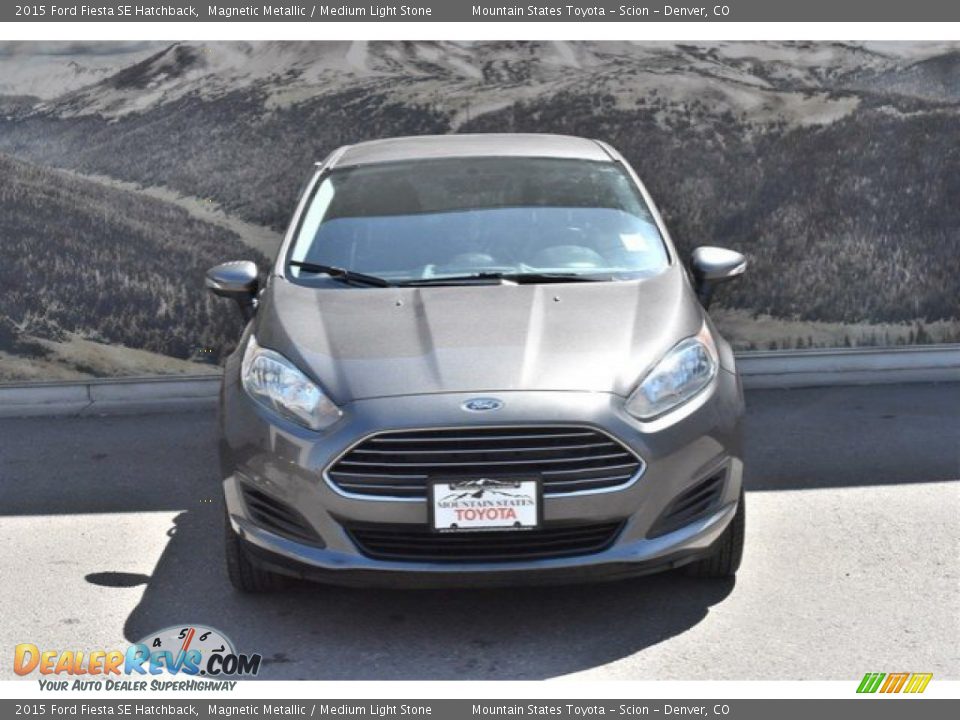 2015 Ford Fiesta SE Hatchback Magnetic Metallic / Medium Light Stone Photo #4
