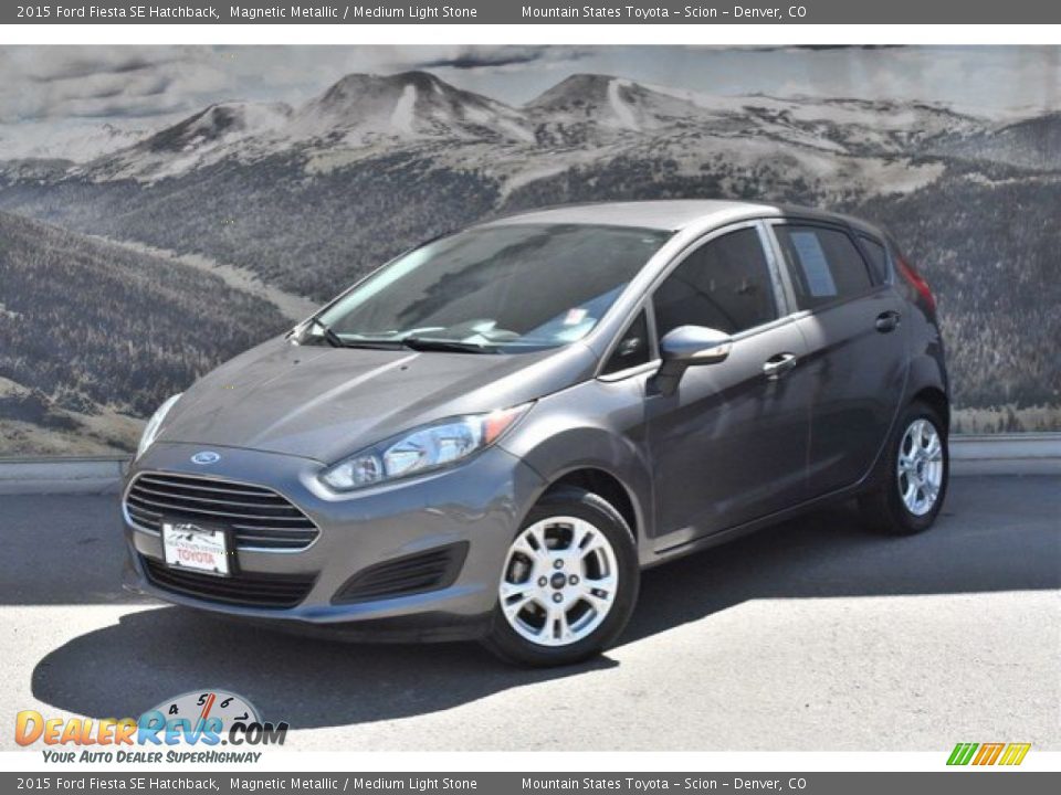 2015 Ford Fiesta SE Hatchback Magnetic Metallic / Medium Light Stone Photo #5