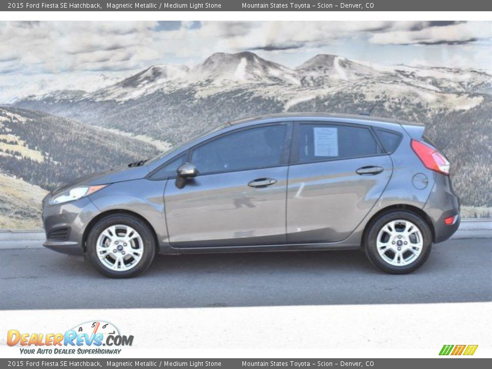 2015 Ford Fiesta SE Hatchback Magnetic Metallic / Medium Light Stone Photo #6