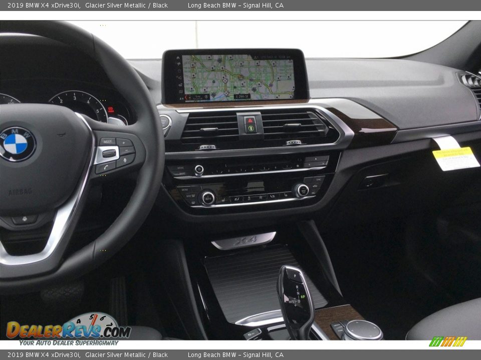 Dashboard of 2019 BMW X4 xDrive30i Photo #5