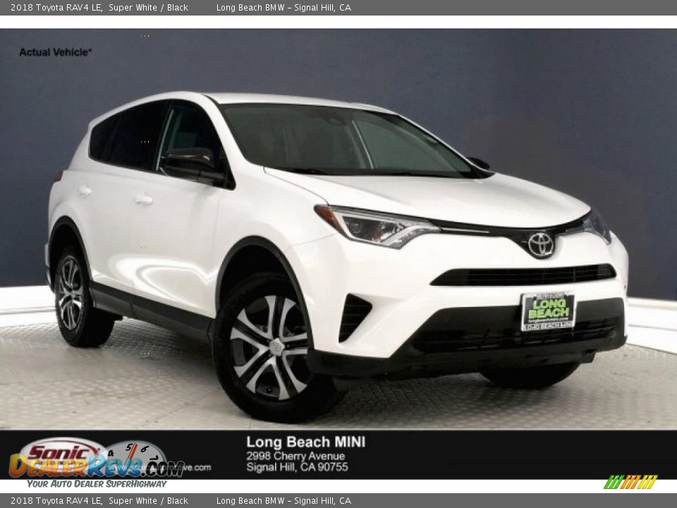 2018 Toyota RAV4 LE Super White / Black Photo #1