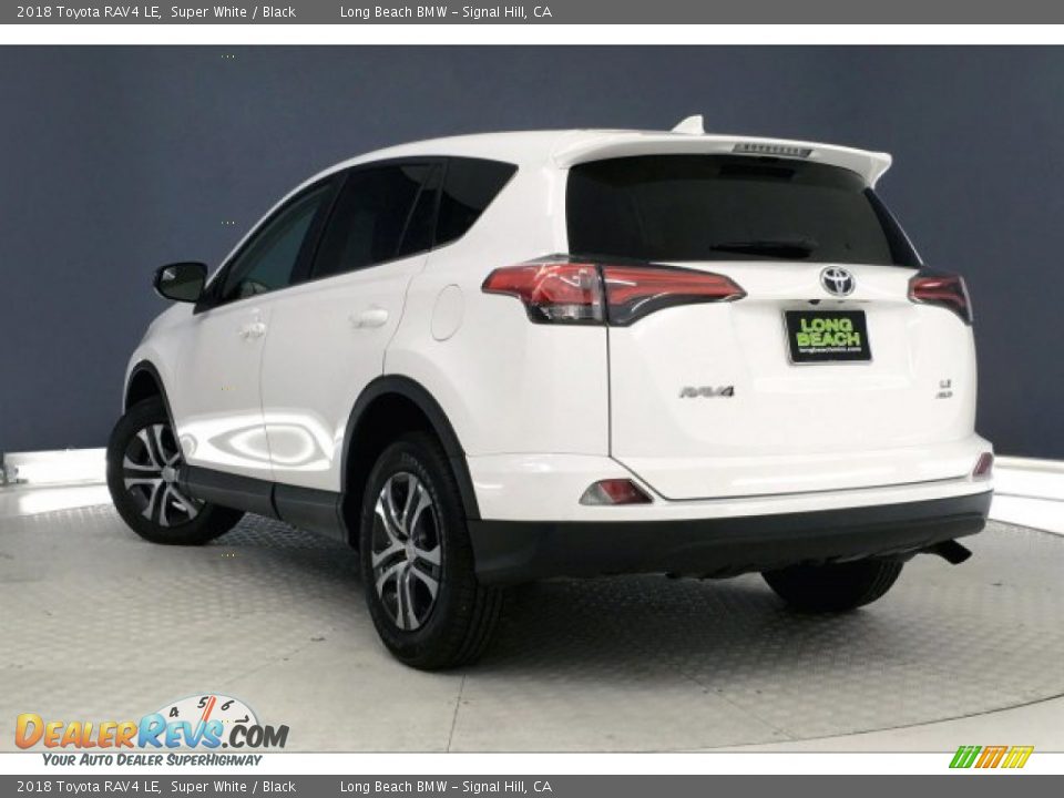 2018 Toyota RAV4 LE Super White / Black Photo #10