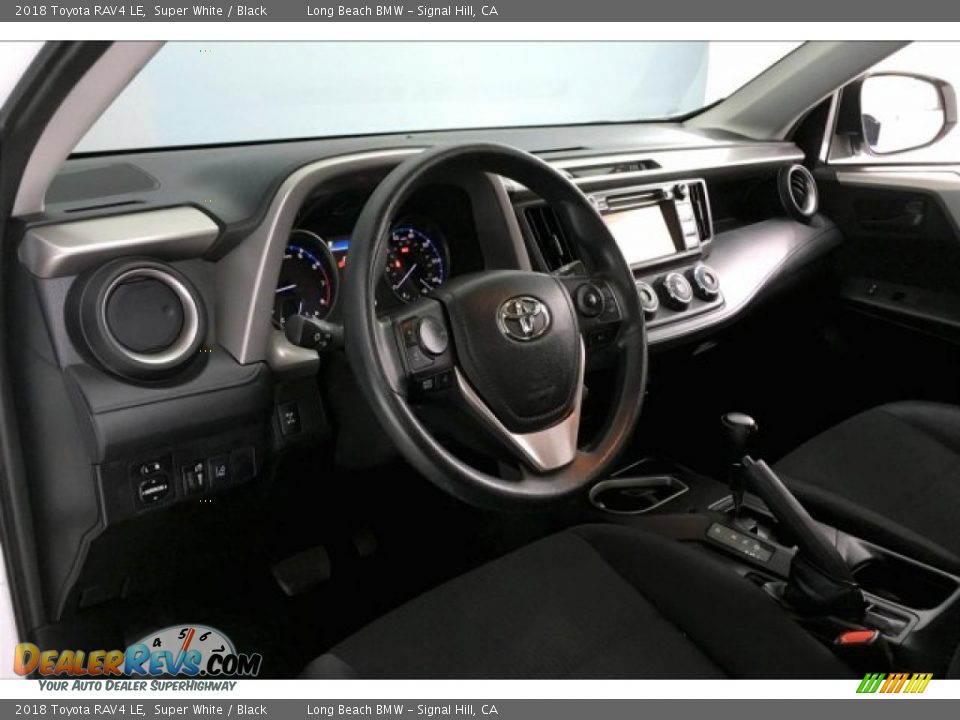 2018 Toyota RAV4 LE Super White / Black Photo #17