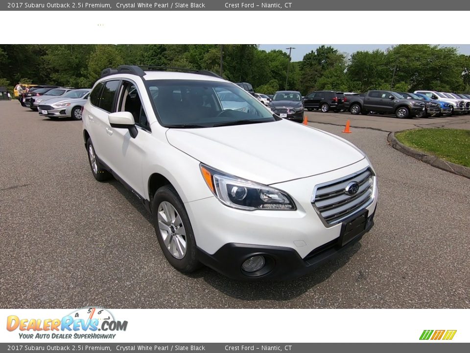 2017 Subaru Outback 2.5i Premium Crystal White Pearl / Slate Black Photo #1
