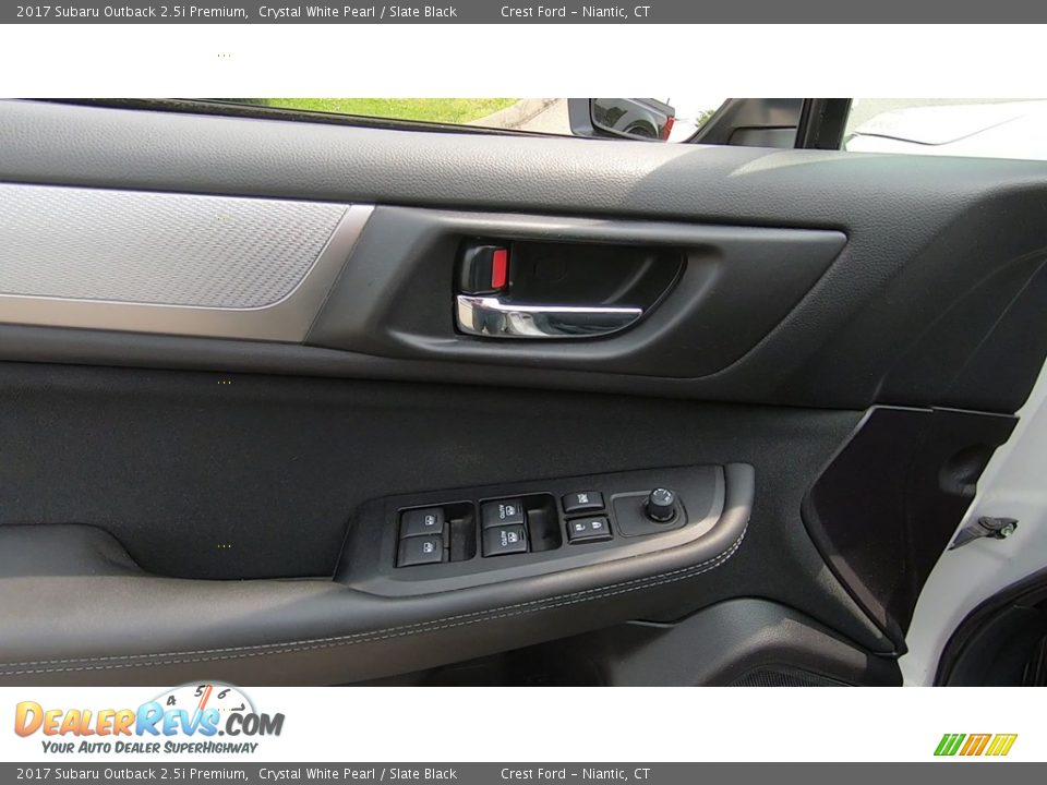 2017 Subaru Outback 2.5i Premium Crystal White Pearl / Slate Black Photo #13