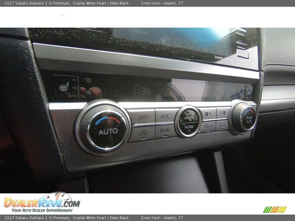 2017 Subaru Outback 2.5i Premium Crystal White Pearl / Slate Black Photo #16