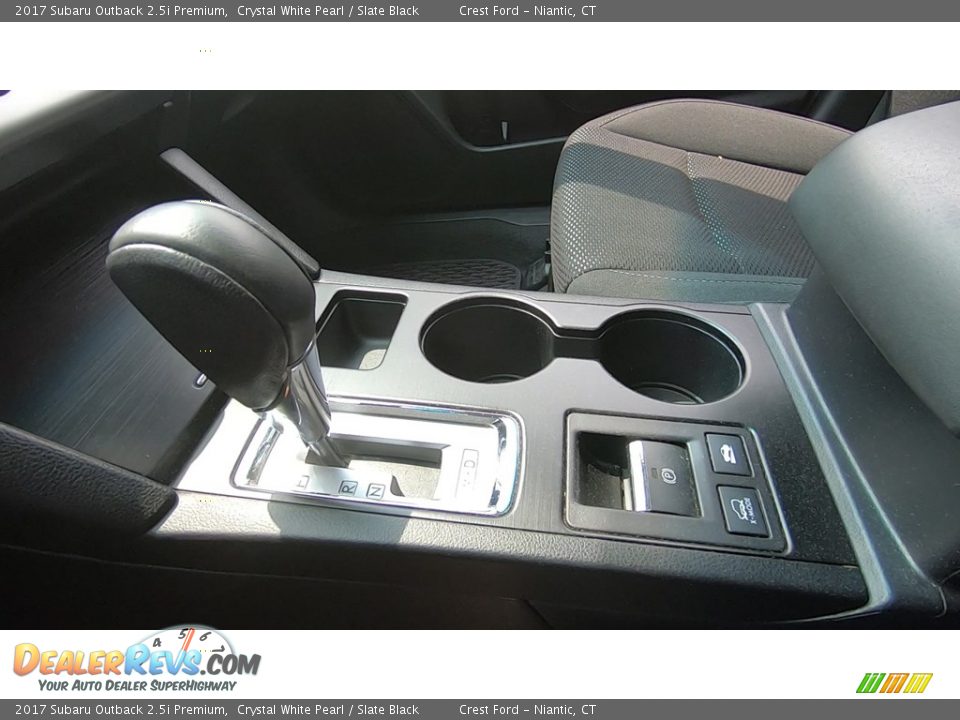 2017 Subaru Outback 2.5i Premium Crystal White Pearl / Slate Black Photo #17