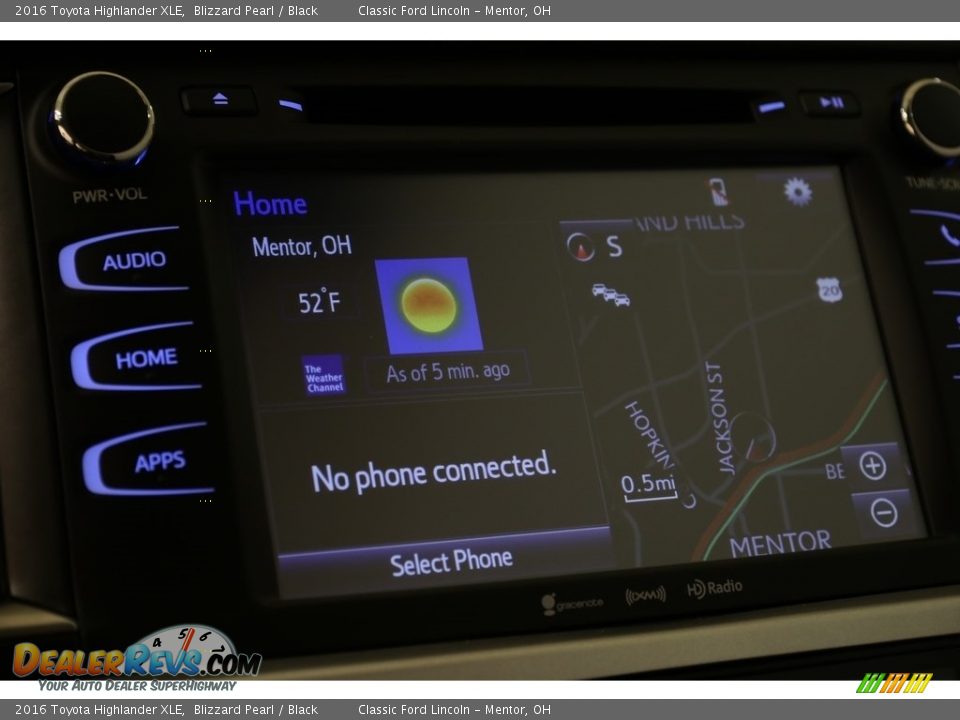 2016 Toyota Highlander XLE Blizzard Pearl / Black Photo #9